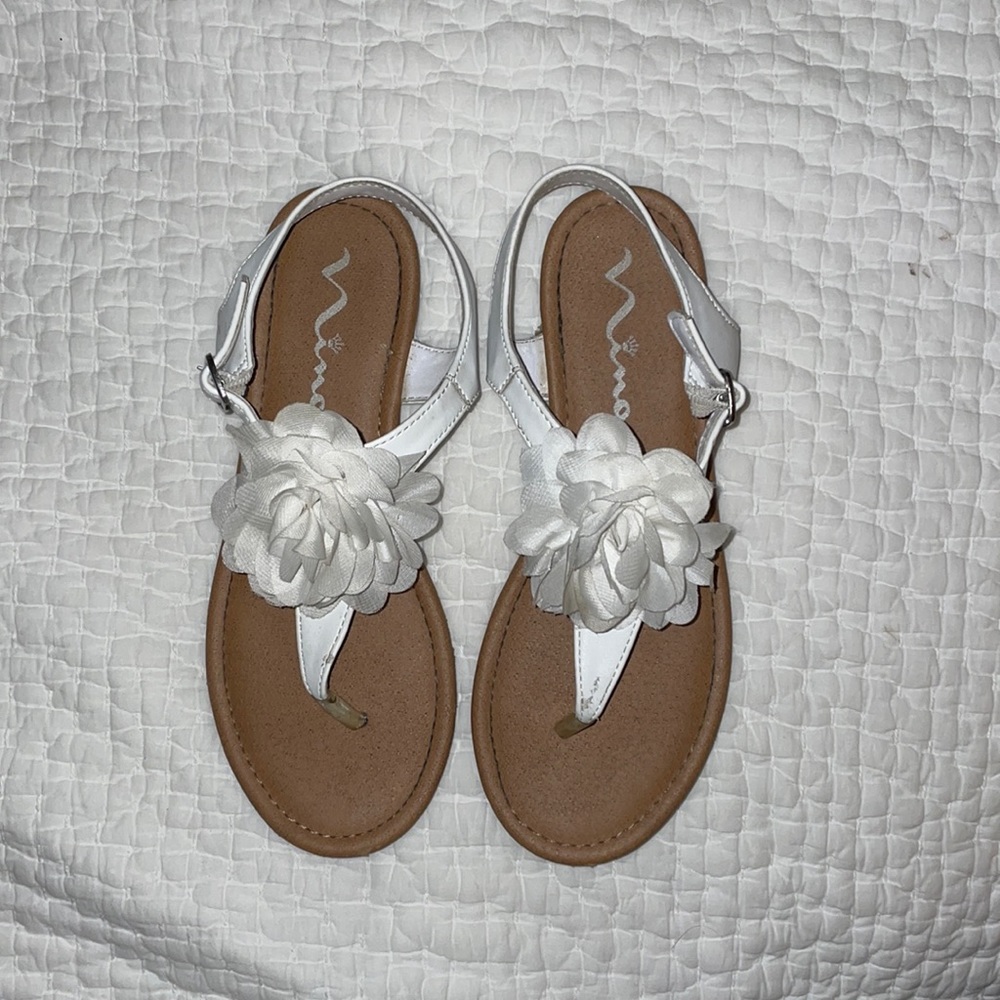 Nina Flower Sandals, Size 4